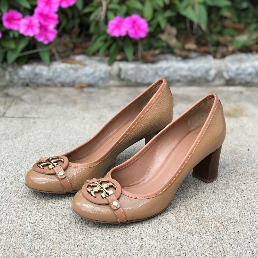 Tory Burch Aaden Mid-Heel Logo Pump